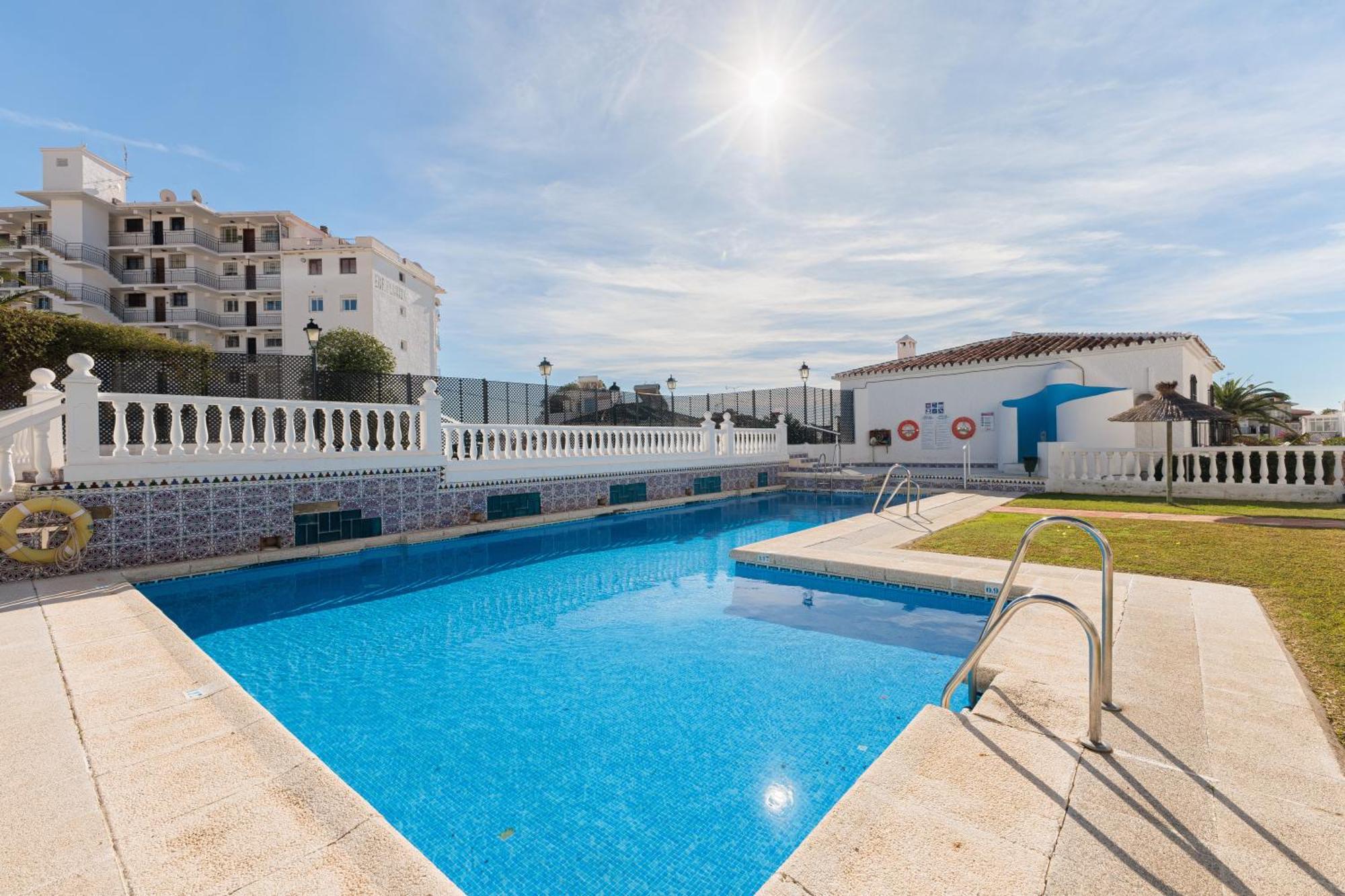 1 Bedroom In Verano Azul, Free Wi-Fi Nerja Exterior foto