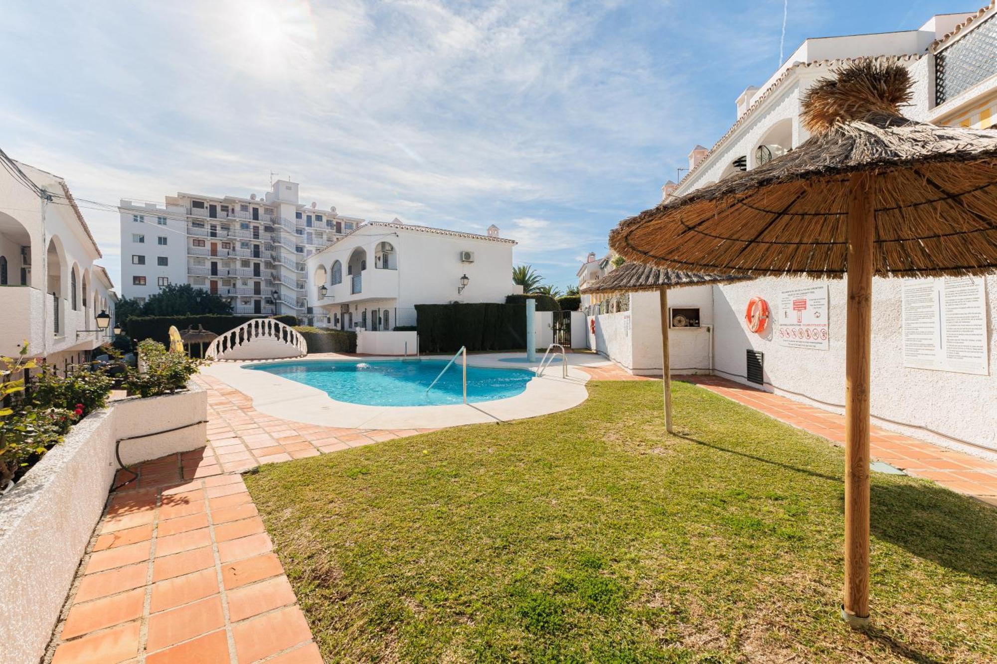 1 Bedroom In Verano Azul, Free Wi-Fi Nerja Exterior foto